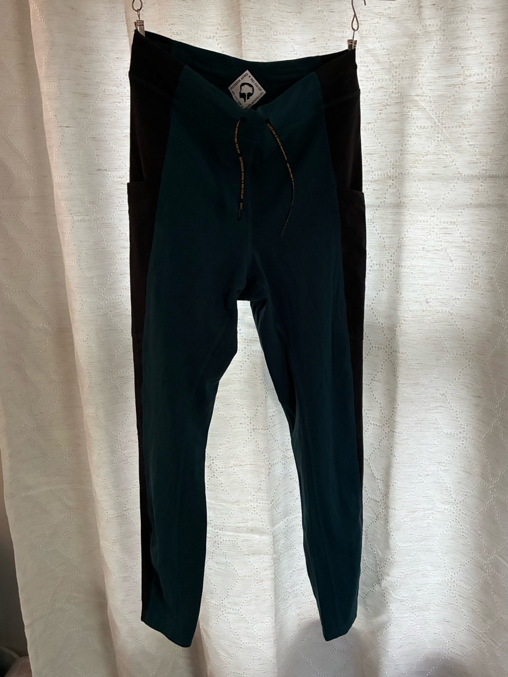 REI / Outdoor Afro Black and Dark Teal Leggings Medium